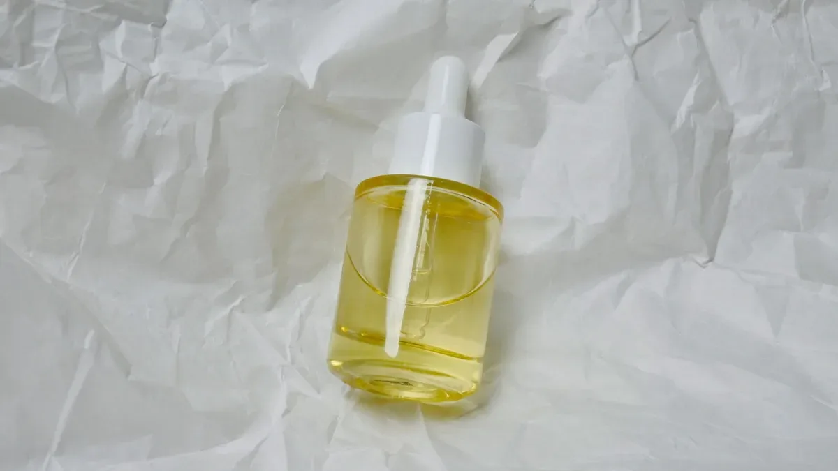 huile de jojoba visage ride — Huile de jojoba visage ride : ce qu’il faut savoir